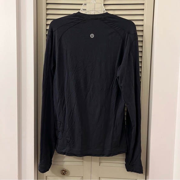 Lululemon Men’s Long Sleeve T Shirt - Picture 2 of 4